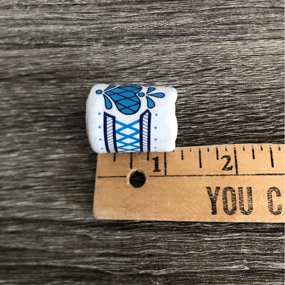 Vtg Russ Ceramic Miniature Cups - Picture 11 of 11